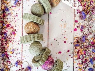 Rabbit Hanging Treat with Timothy Hay Floral Grass Ball for Rabbit, Chinchilla, Hamster, Guinea Pig and Small Animals.